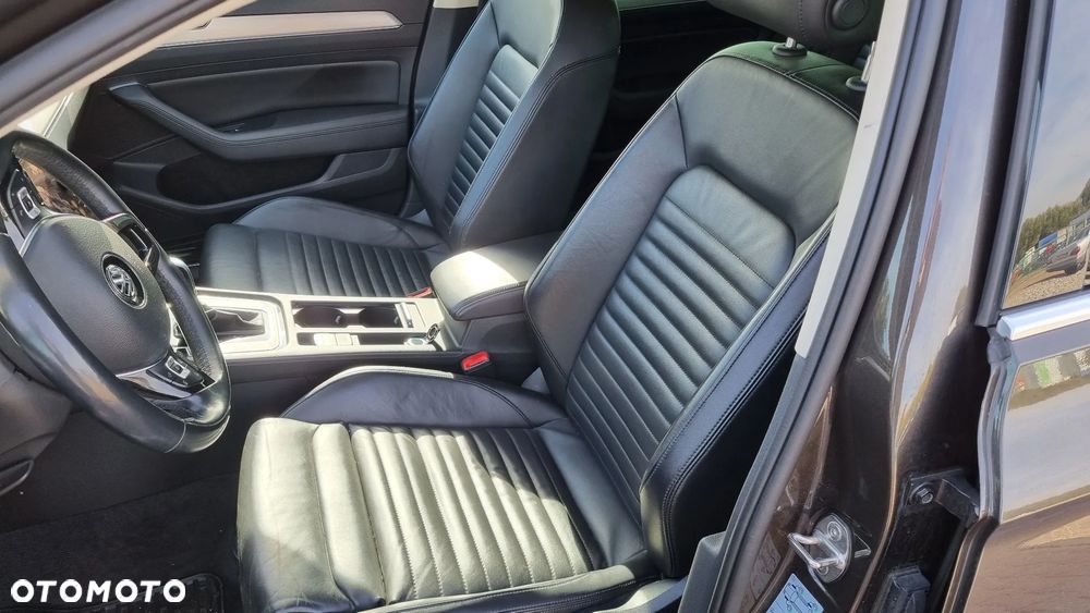 Volkswagen Passat Variant 2.0 TDI BMT Highline DSG - 27