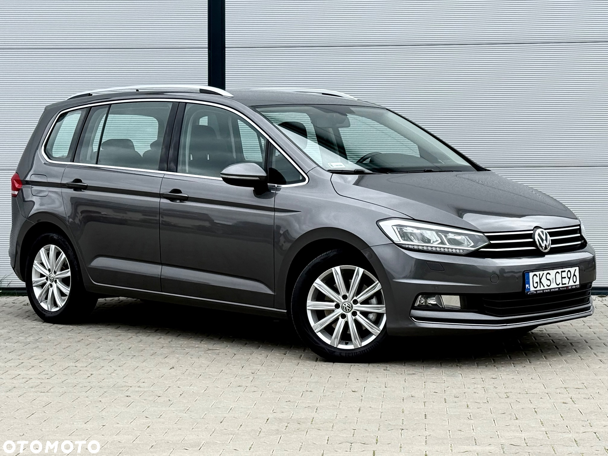 Volkswagen Touran 2.0 TDI SCR DSG Highline - 12