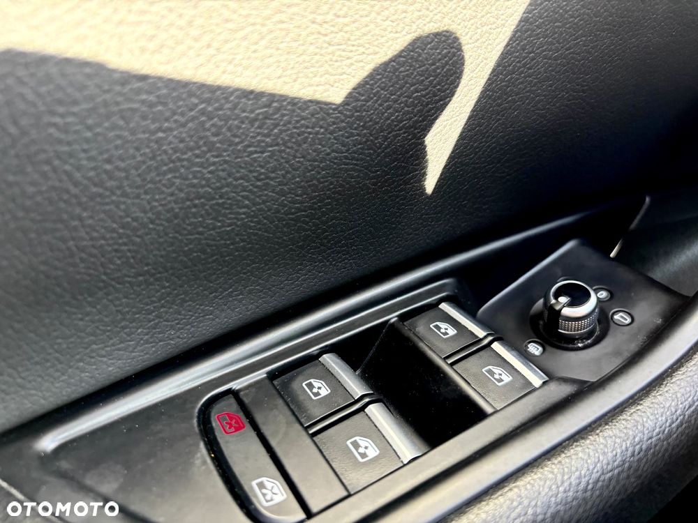 Audi A4 Limousine 45 TFSI quattro S tronic - 11