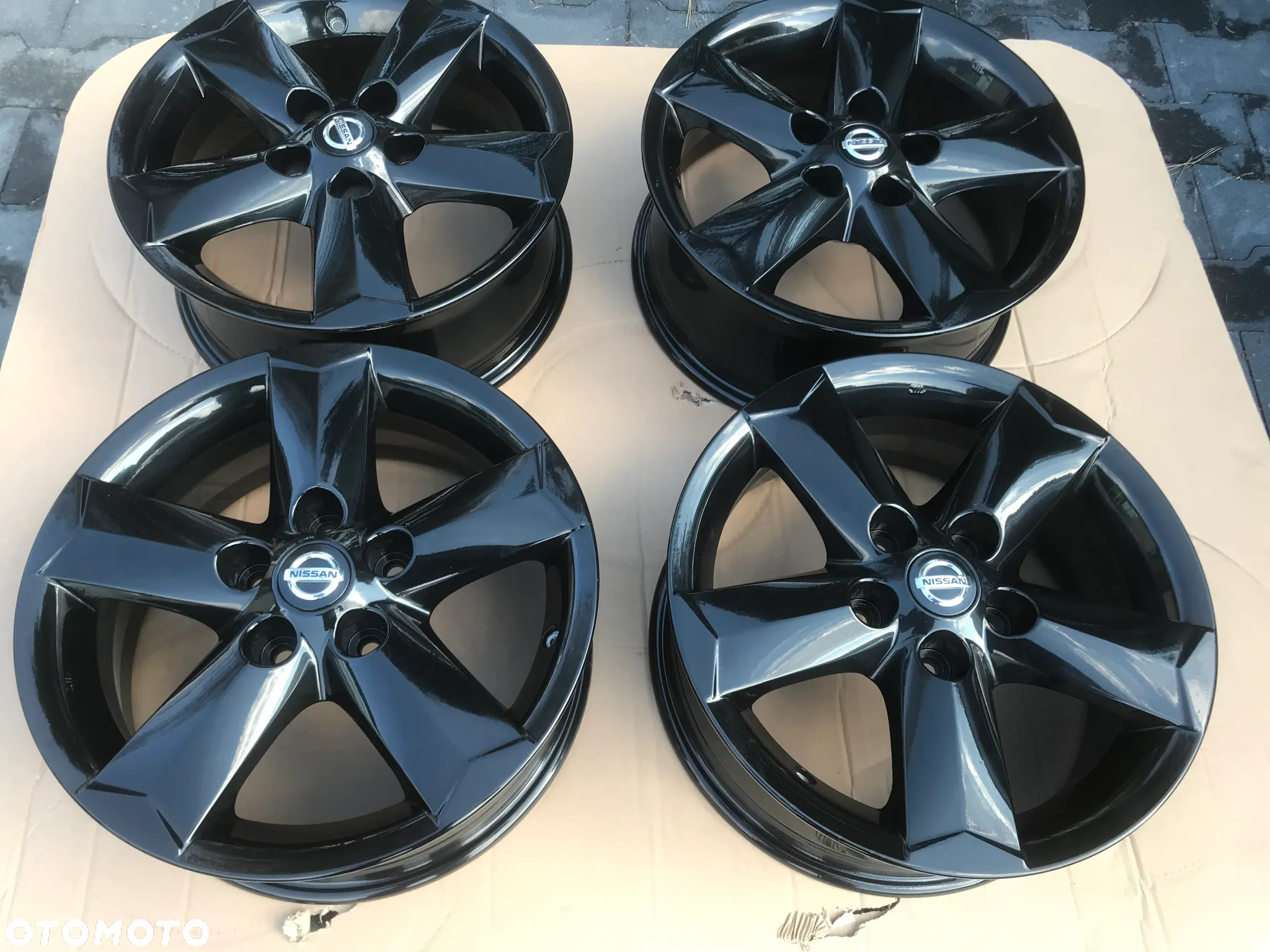 Felgi Nissan Juke Qashqai 6,5x16 ET40 5x114,3 - 2
