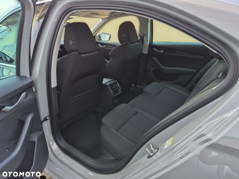Skoda Octavia 1.5 TSI mHEV Drive Selection DSG - 15