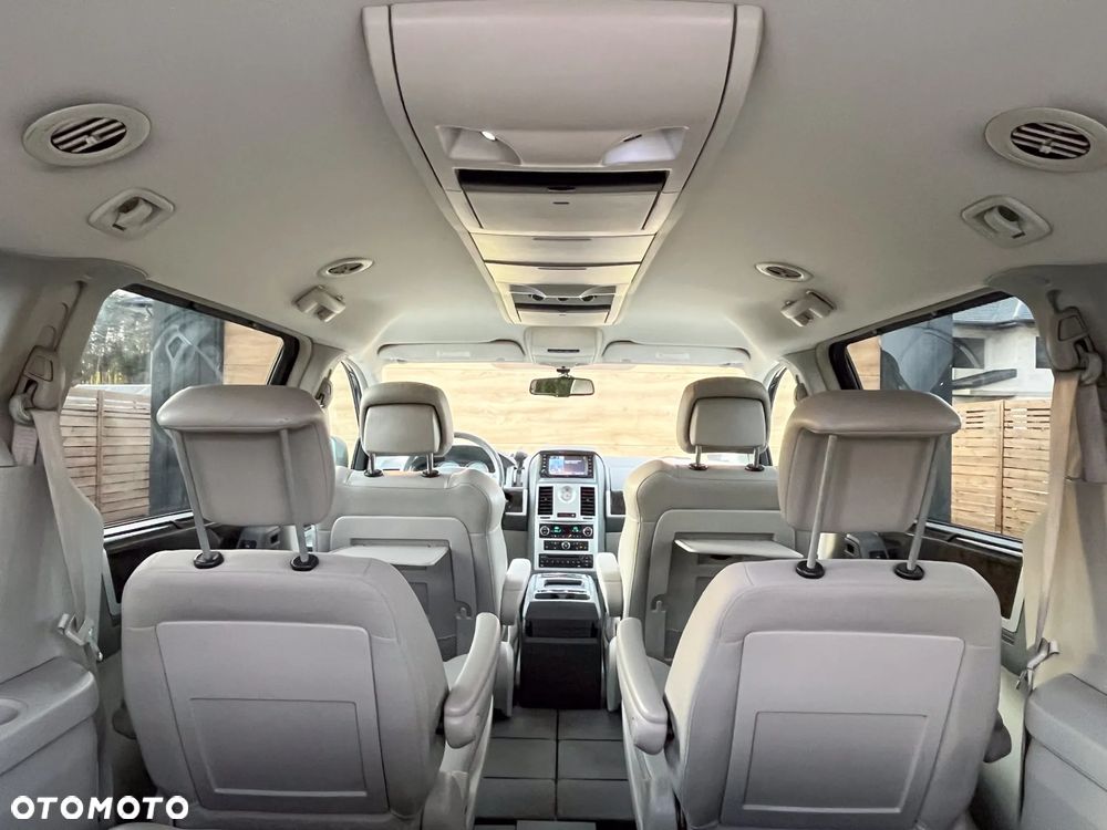 Chrysler Grand Voyager ver-2-8-crd-limited - 19