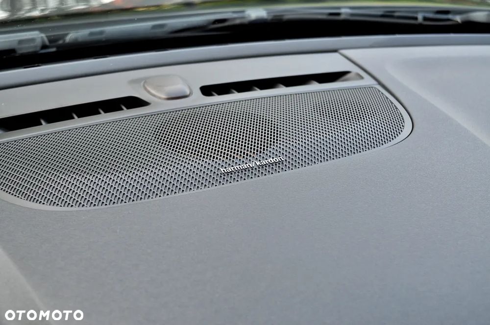 Volvo XC 40 T3 Momentum - 24