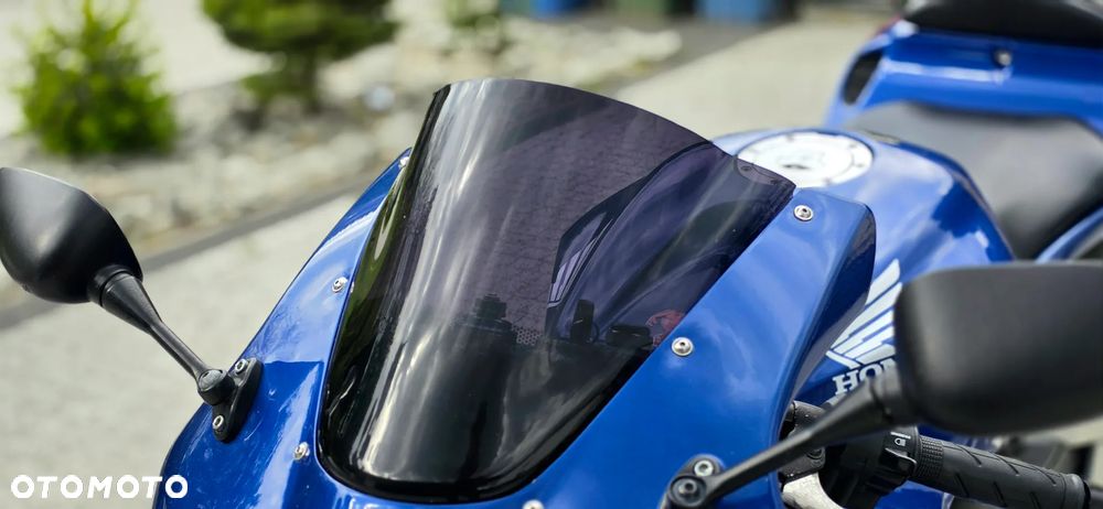 Honda CBR - 9