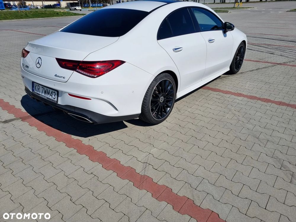 Mercedes-Benz CLA 200 4-Matic 8G-DCT - 2