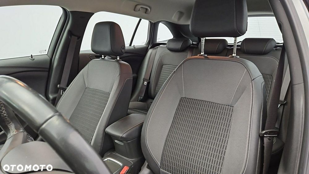 Opel Astra 1.5 CDTI Elegance S&S - 11