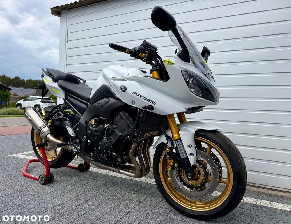 Yamaha FZ8 - 1