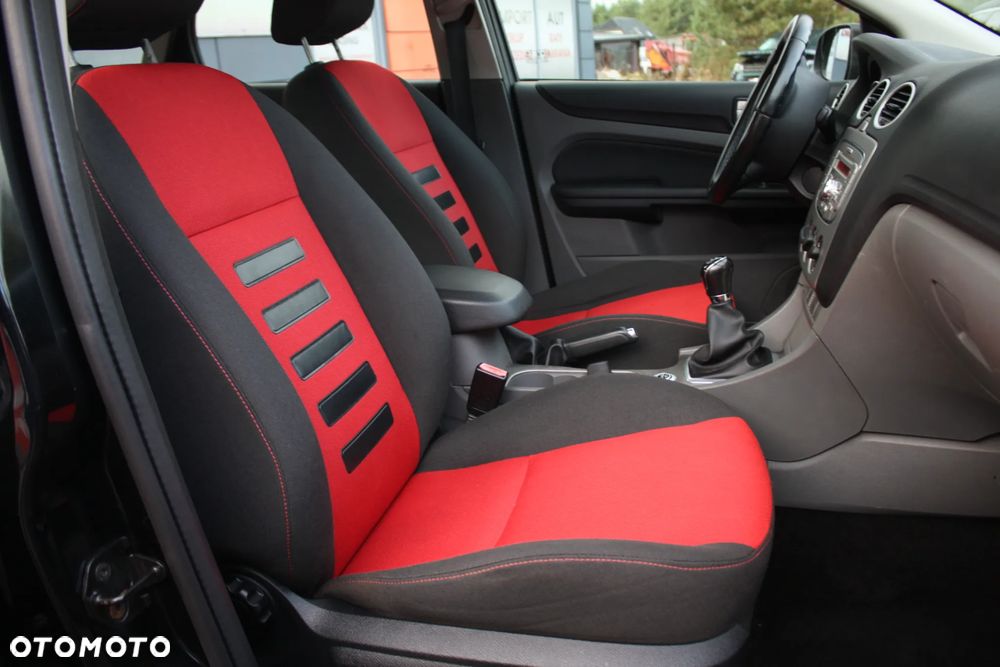 Ford Focus 1.6 Ti-VCT Sport - 8