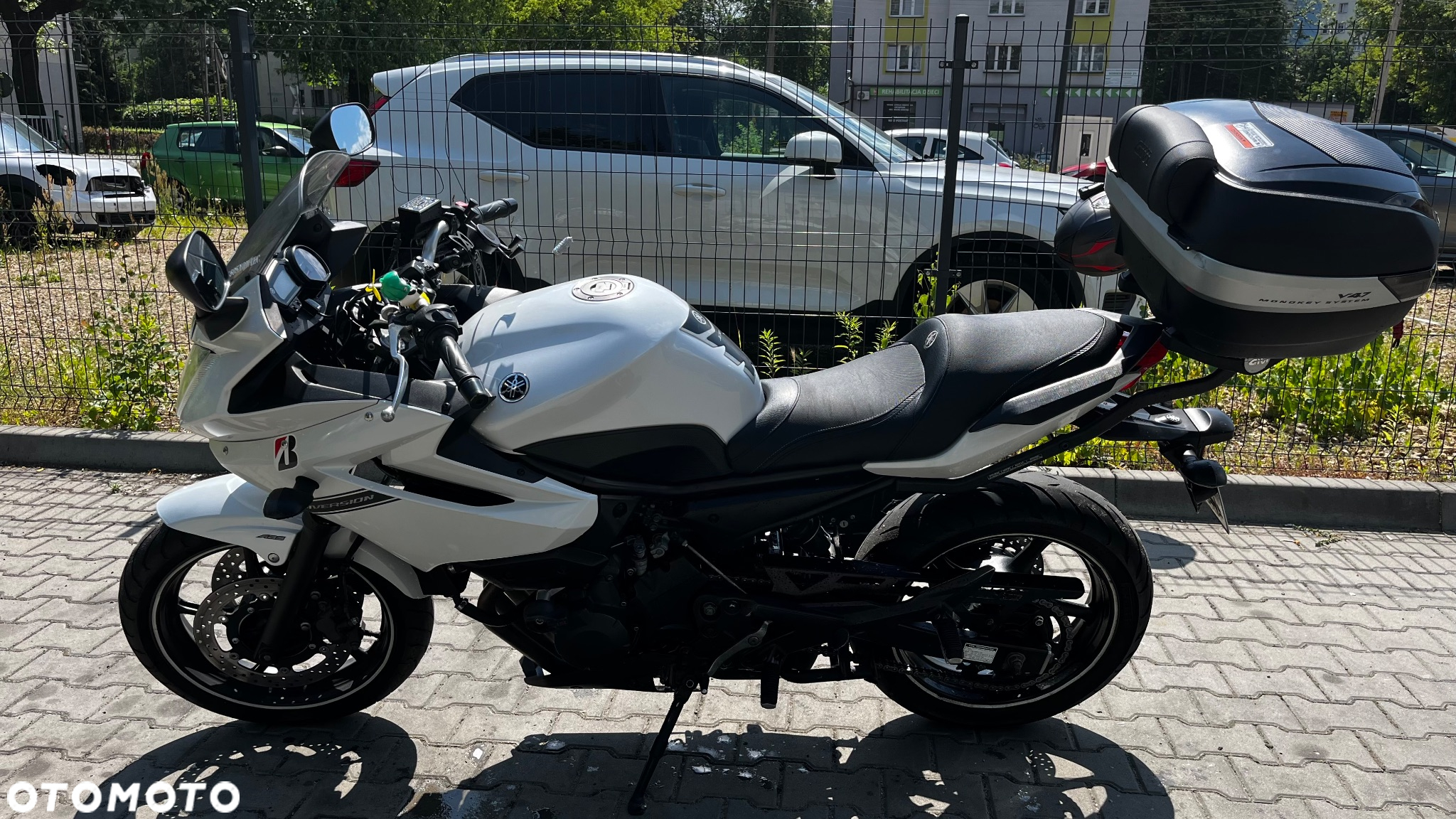 Yamaha XJ - 4