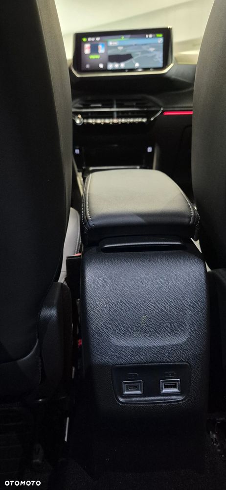 Peugeot 2008 PureTech 130 GT S&S EAT8 - 25