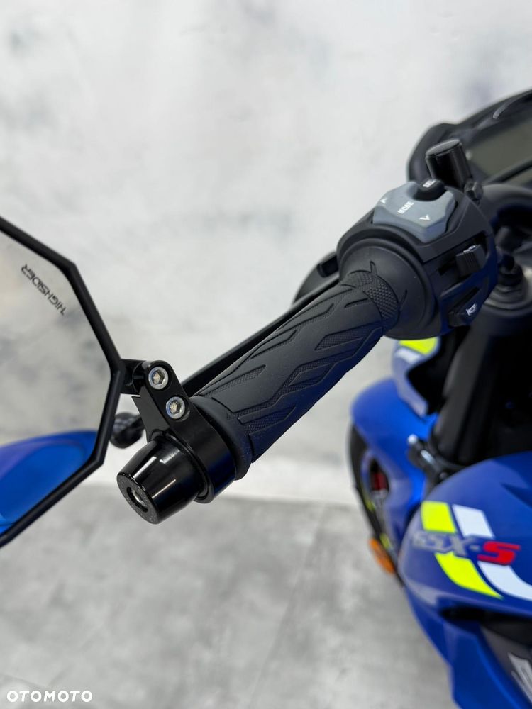 Suzuki GSX 1000 - 34
