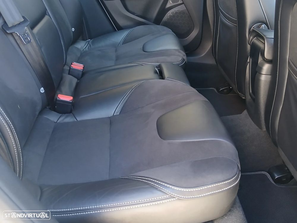 Volvo V40 1.6 D2 R-Design - 25