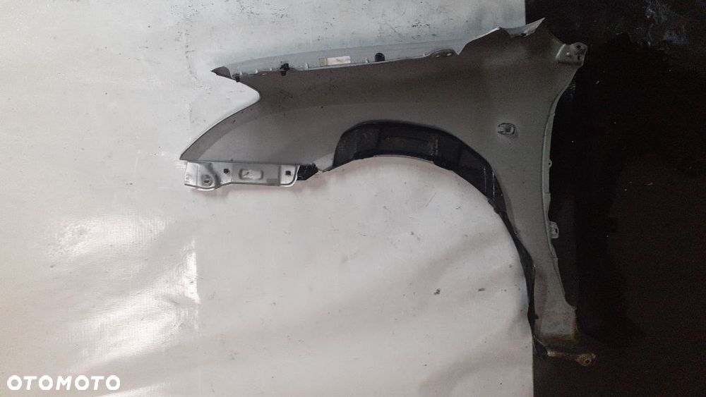 * TOYOTA COROLLA E12 BŁOTNIK PRZEDNI PRAWA 199 SREBRNY - 4