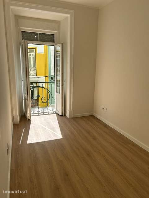 Apartamento remodelado e com muita luz. - Grande imagem: 4/13