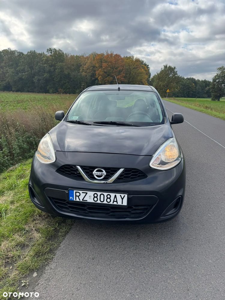 Nissan Micra - 1