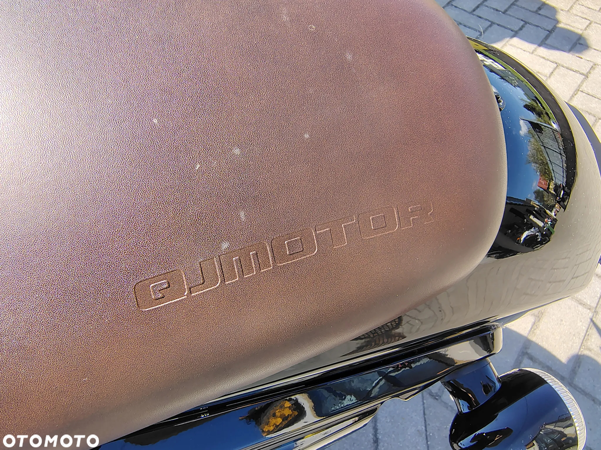 QJMOTOR SRV 125 - 14
