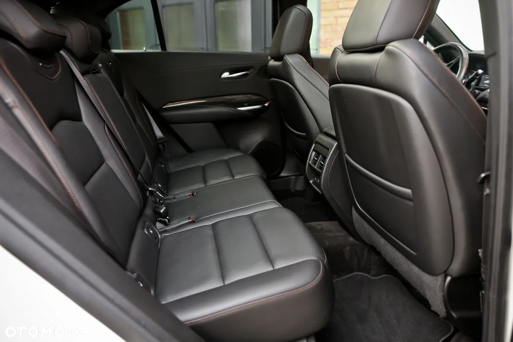 Cadillac XT4 350D AWD Launch Edition Sport - 25