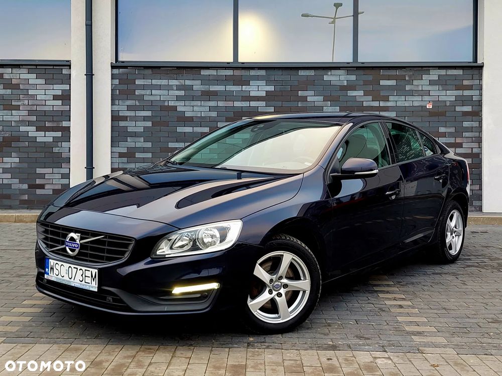 Volvo S60 T3 Drive-E Momentum - 1