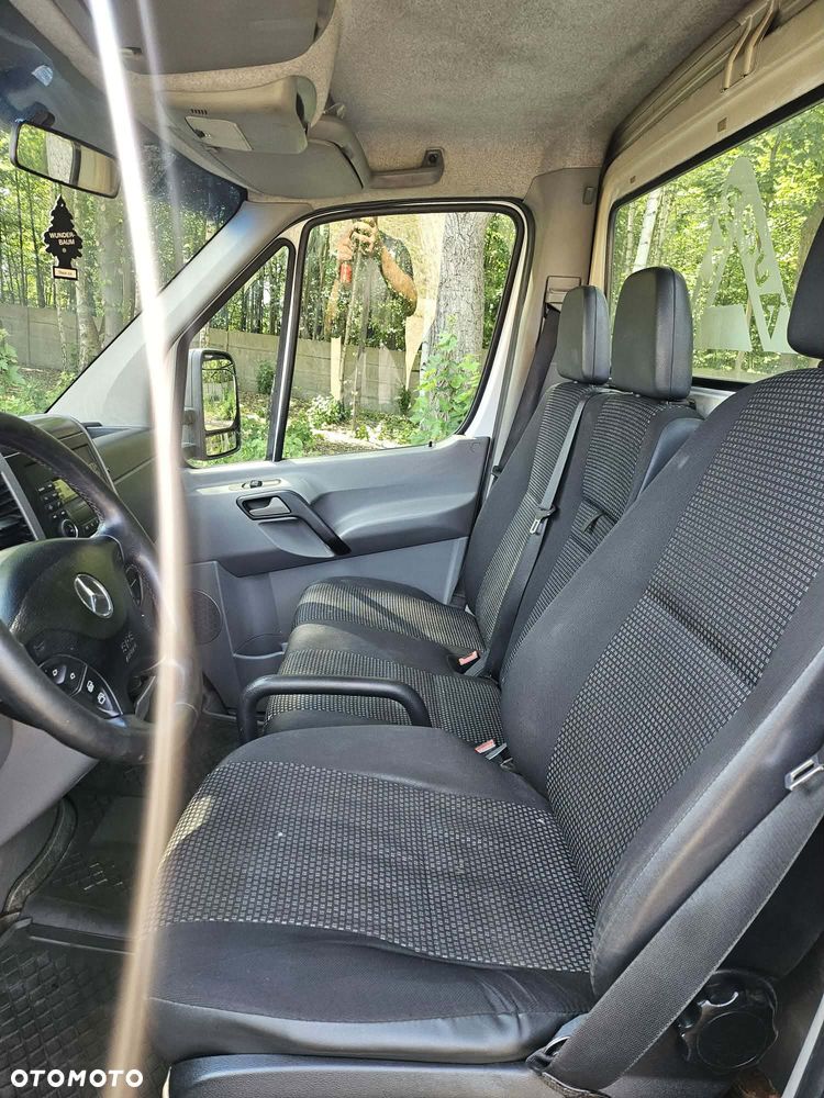 Mercedes-Benz Sprinter 318 - 12