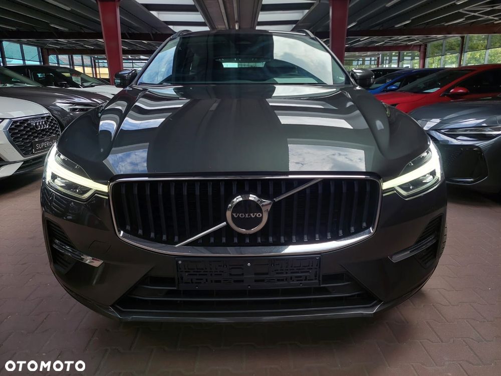 Volvo XC 60 B4 D AWD Momentum - 14