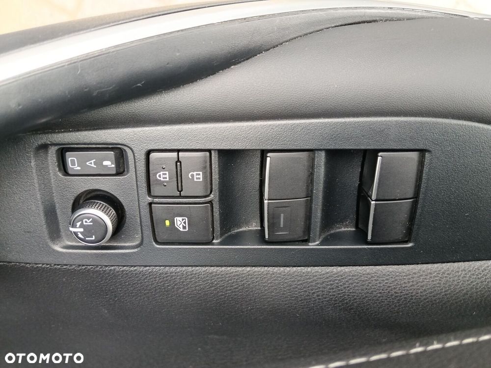 Toyota Corolla 1.8 Hybrid Style - 14