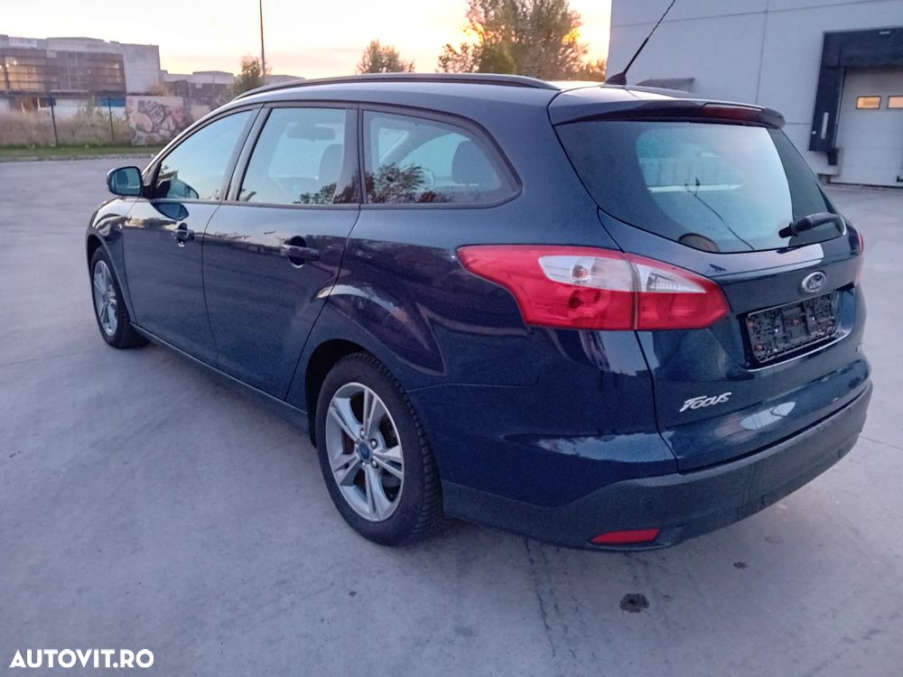 Ford Focus ver-1-0-ecoboost-active-business - 3