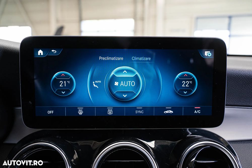 Mercedes-Benz GLC Coupe 300 e 4Matic 9G-TRONIC AMG Line - 19