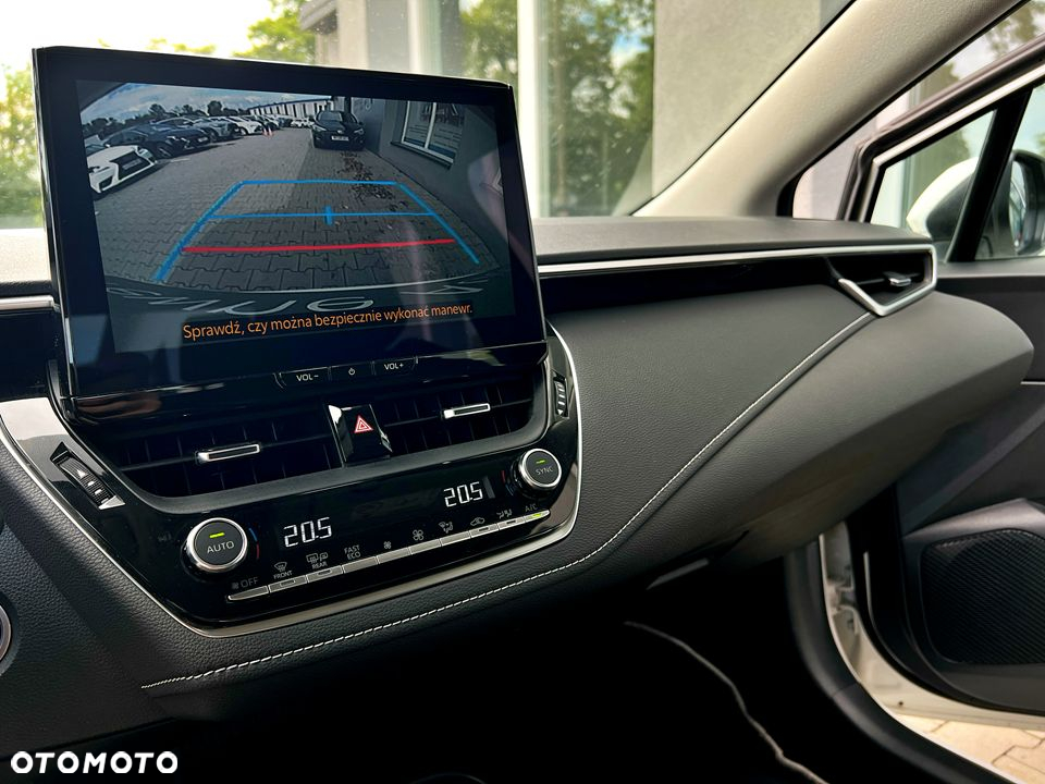 Toyota Corolla 1.8 Hybrid Comfort - 12