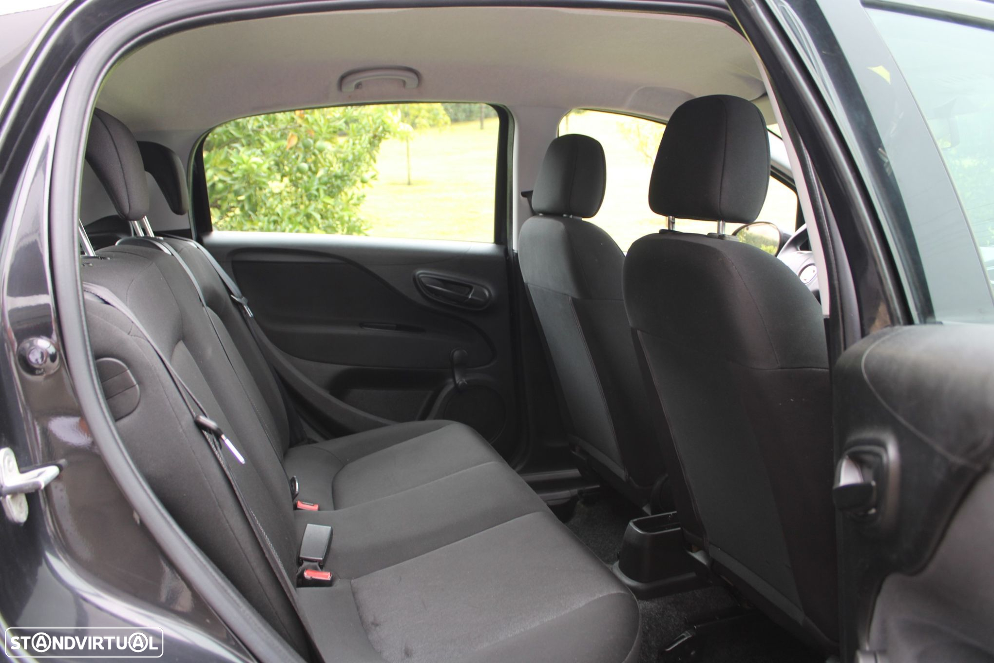 Fiat Punto 1.3 M-Jet Easy S&S - 18