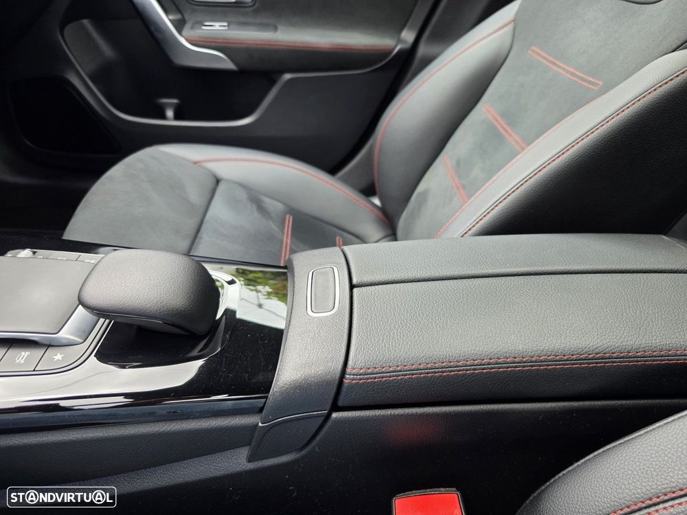 Mercedes-Benz CLA 200 d 4Matic 8G-DCT AMG Line - 29