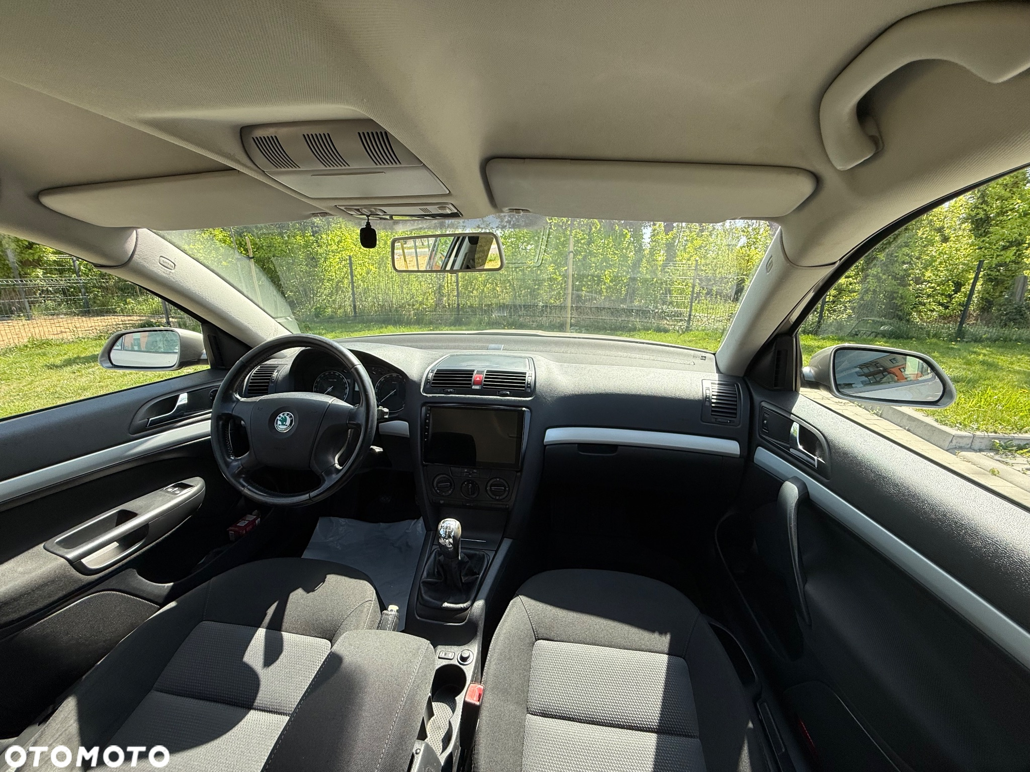 Skoda Octavia 1.6 Ambiente - 17