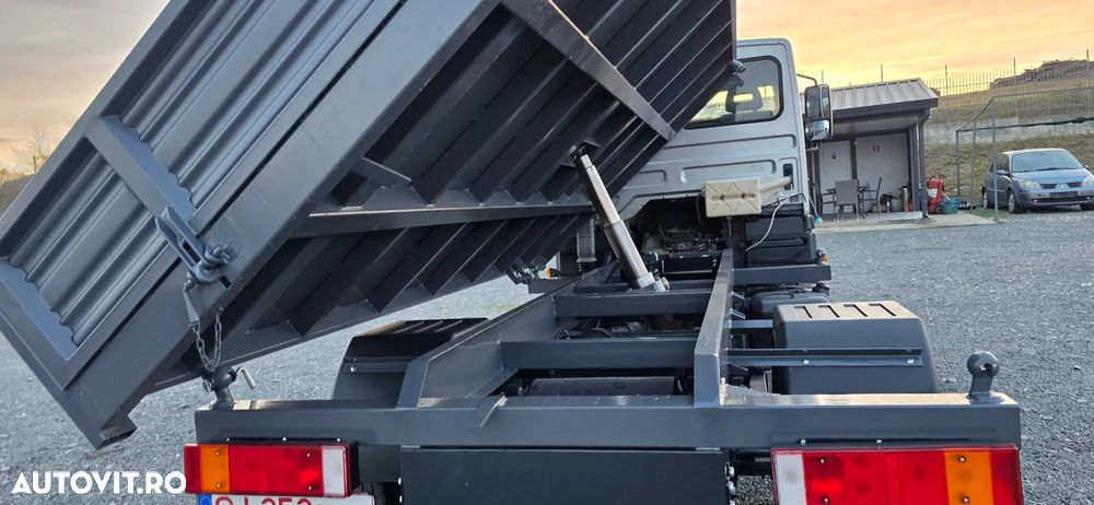 Nissan ATLEON 35TK35, 3.0 TDI, 150cp, 180.254 km, basculabil 3 parti , 4.2m,  3.5 t, cat. B, 11/2007 (serie 2008), factura, seap, finantare PJ, rate PF - 17