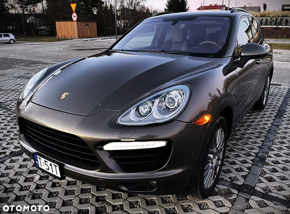 Porsche Cayenne Turbo - 1
