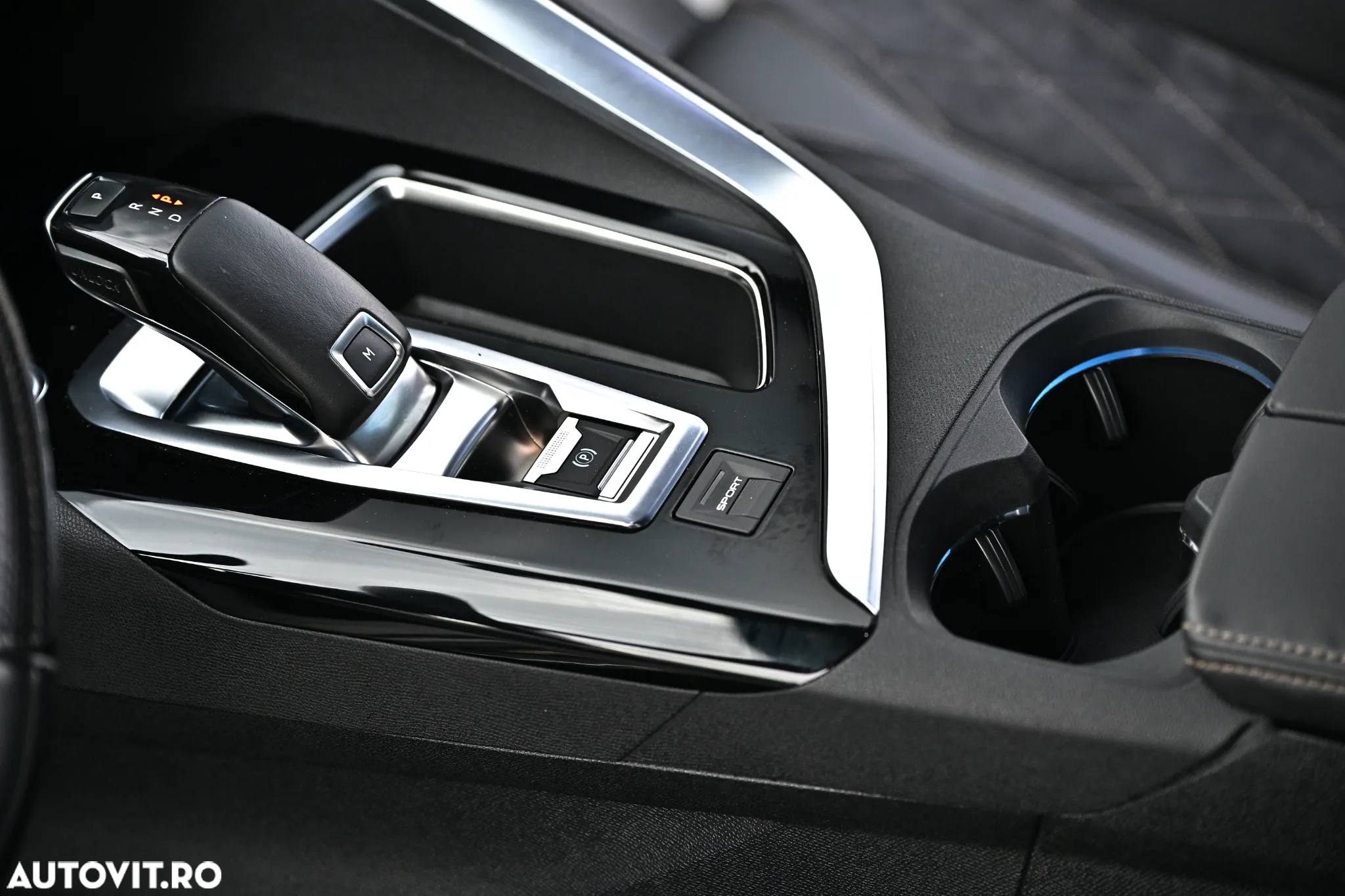 Peugeot 3008 BlueHDi 180 Stop & Start EAT6 GT - 26