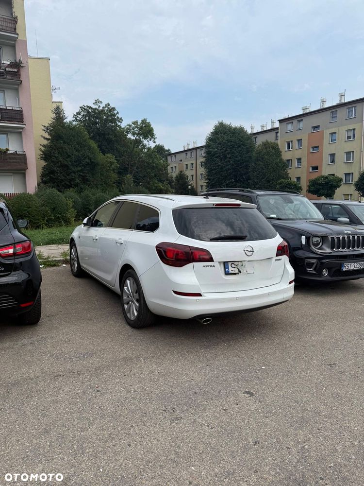 Opel Astra 1.4 Turbo - 2