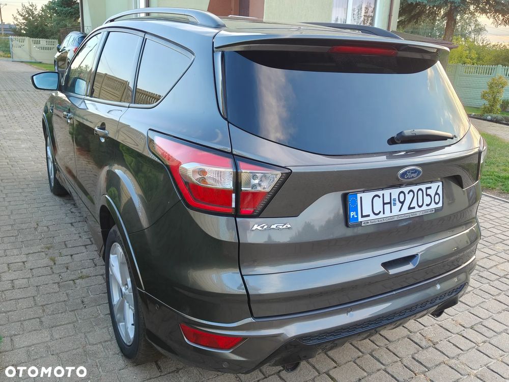 Ford Kuga 1.5 EcoBoost 2x4 ST-Line - 5