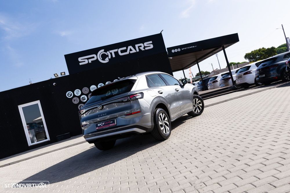 VW T-Roc 1.5 eTSI Trend DSG - 6