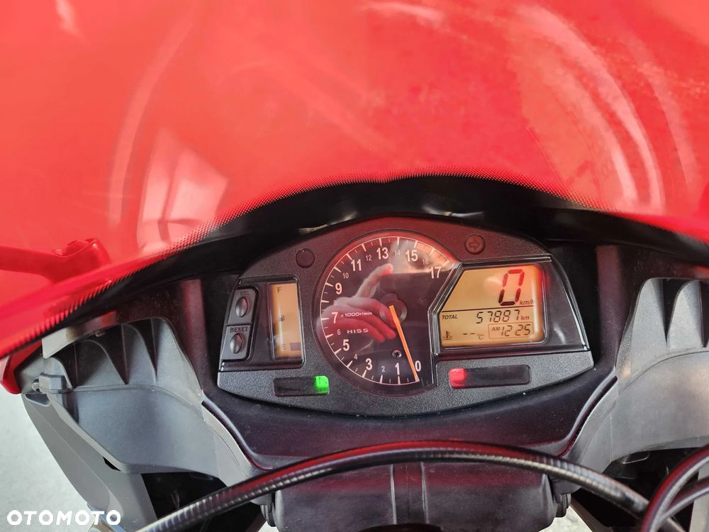 Honda CBR - 22