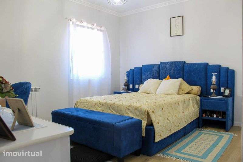 Moradia T5 com Piscina e Jardim - Grande imagem: 5/12