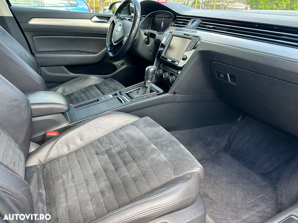 Volkswagen Passat 2.0 TDI SCR DSG Highline - 12