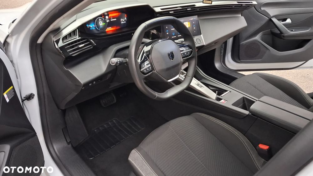 Peugeot 308 - 24