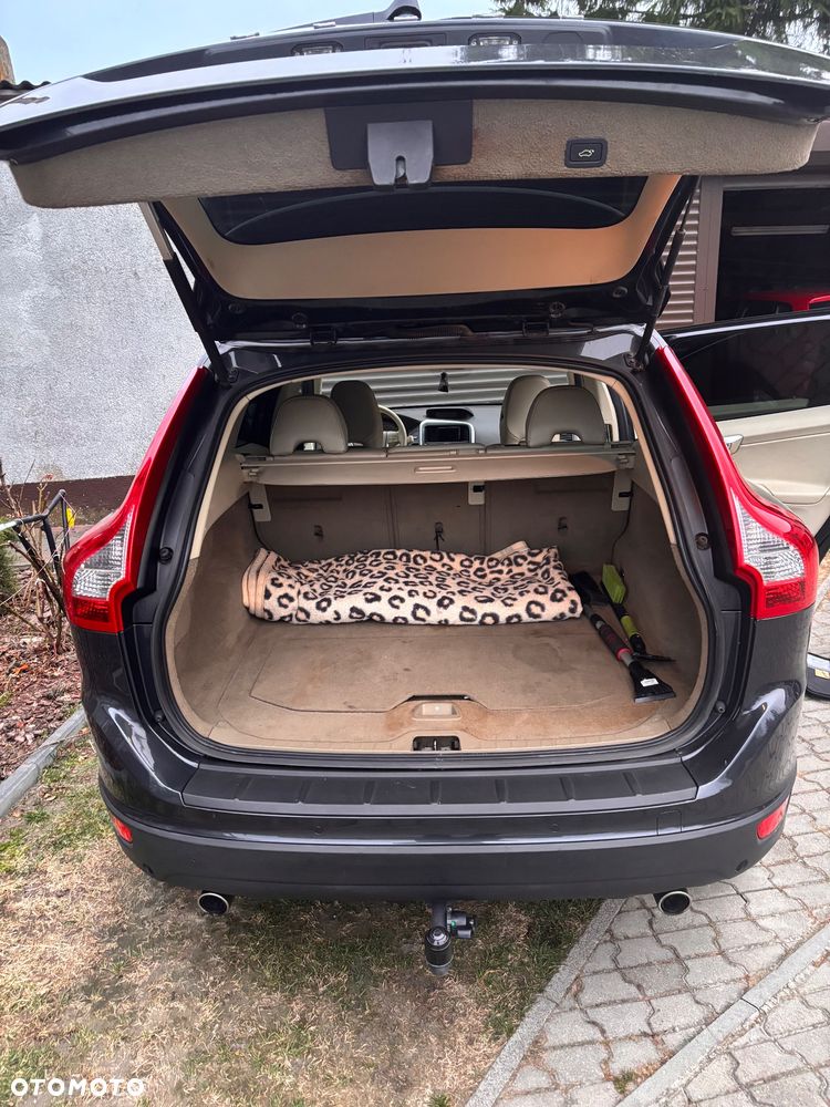 Volvo XC 60 2.4D AWD Kinetic - 18