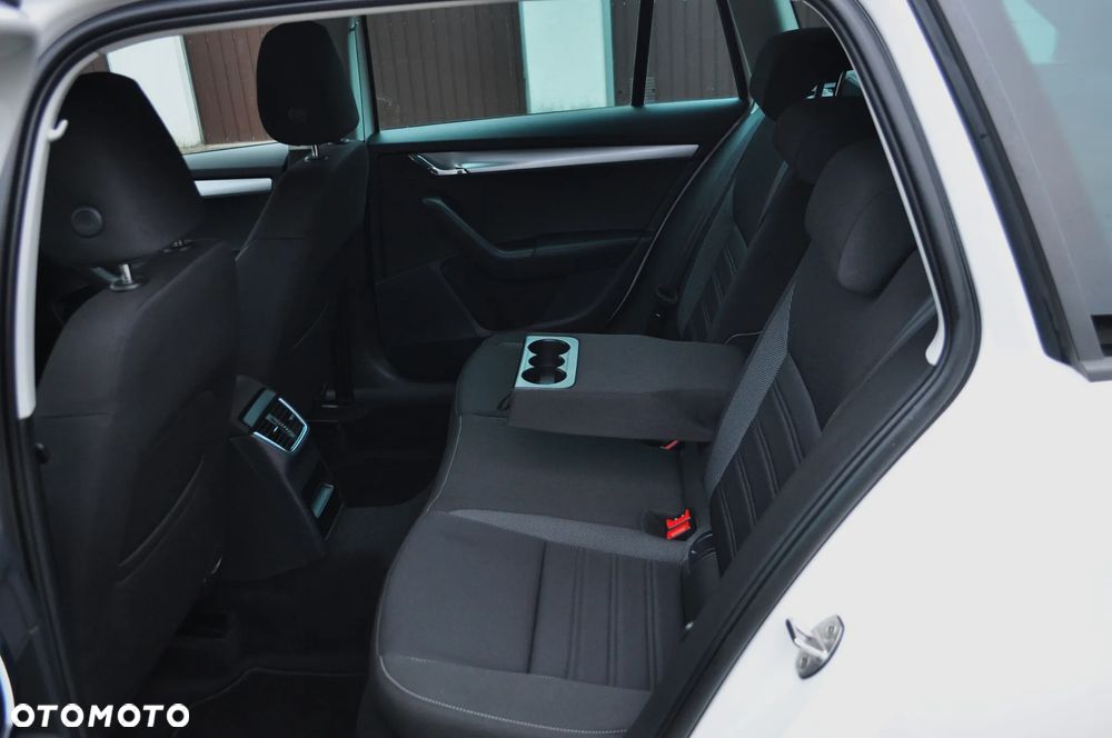 Skoda Octavia 1.6 TDI Style - 30