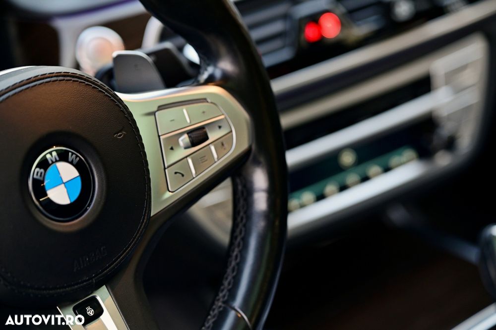 BMW Seria 7 745e - 23
