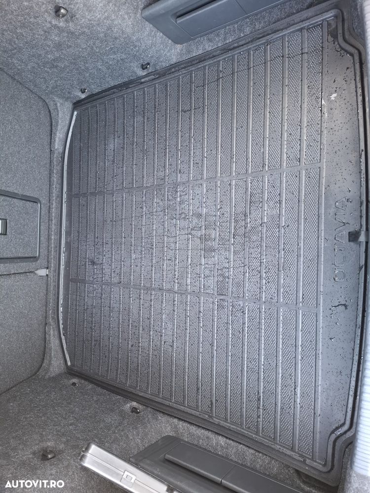 Skoda Octavia 2.0 TDI DSG Style - 31