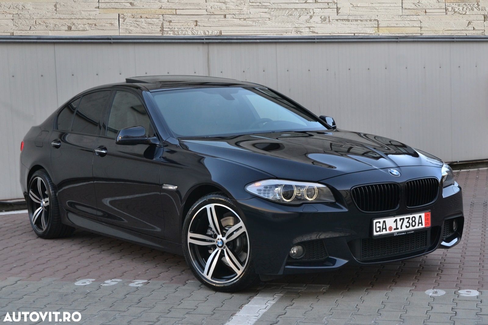 BMW Seria 5 520d xDrive - 1