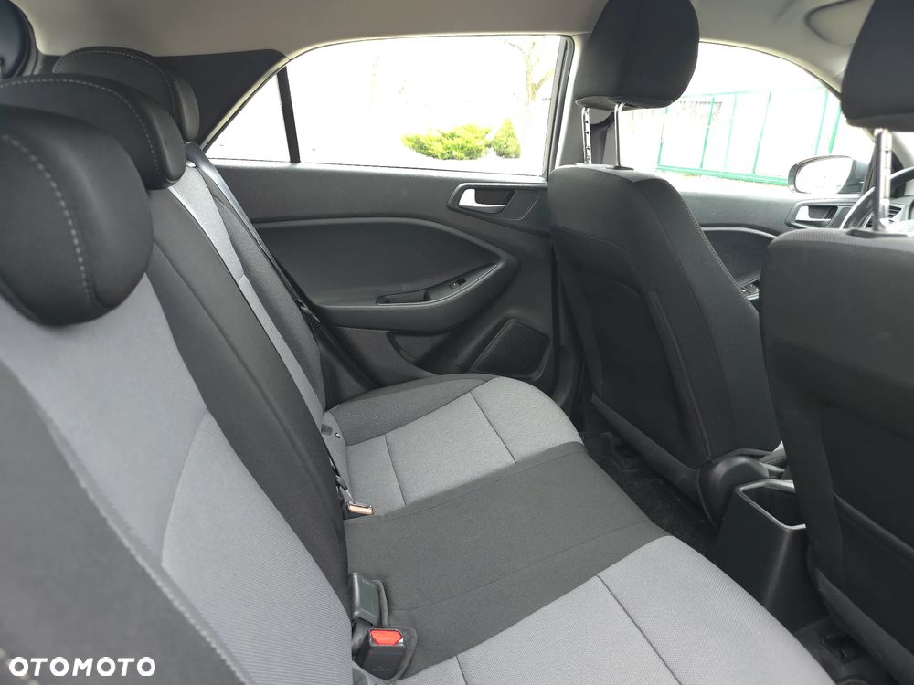 Hyundai i20 blue 1.0 T-GDI Active YES Plus - 13