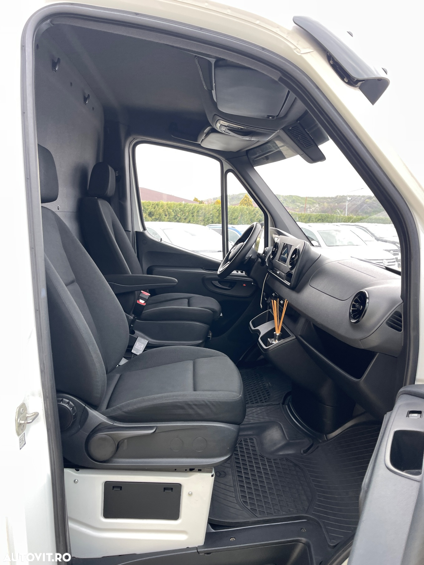 Mercedes-Benz Sprinter 316CDI  AUTOMAT MEDIU - 19