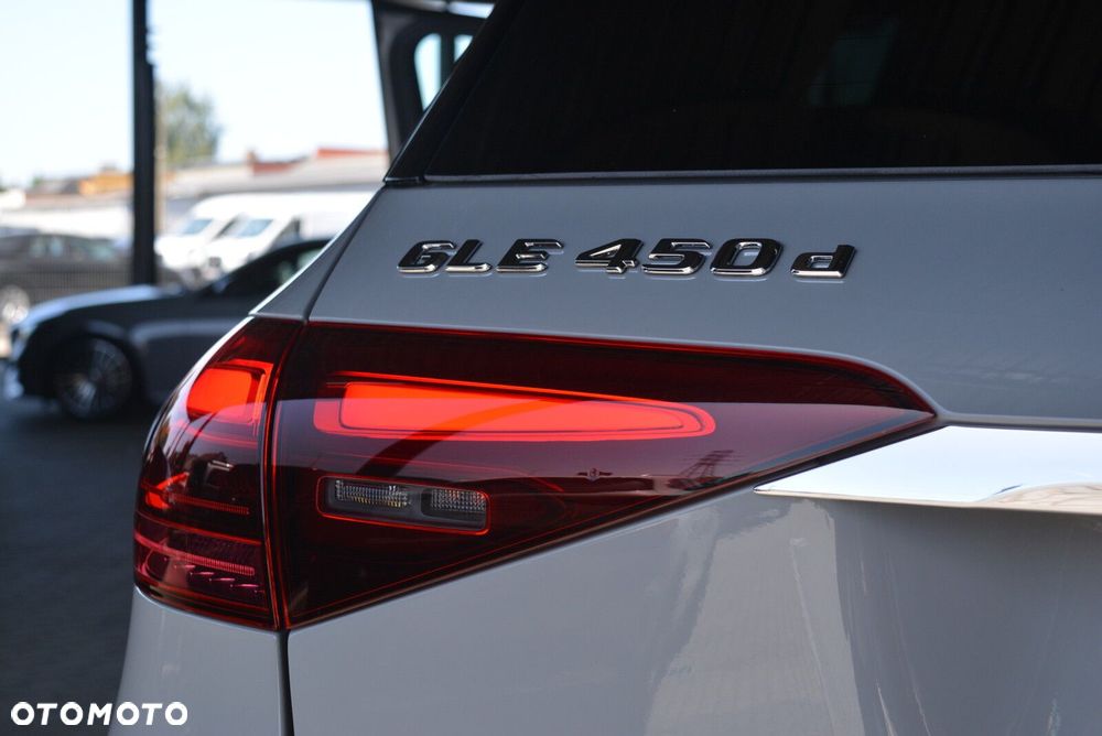 Mercedes-Benz GLE 450 d mHEV 4-Matic AMG Line - 12