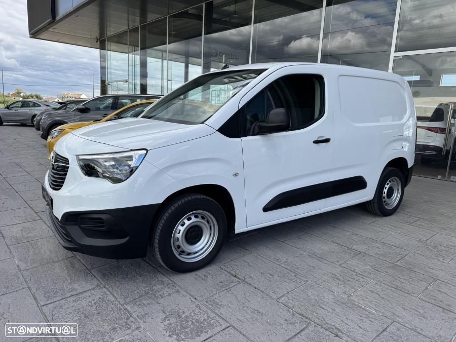 Opel Combo 1.5 CDTi 102cv L1H1 Enjoy 3 Lug. c/IVA DEDUTÍVEL - 6